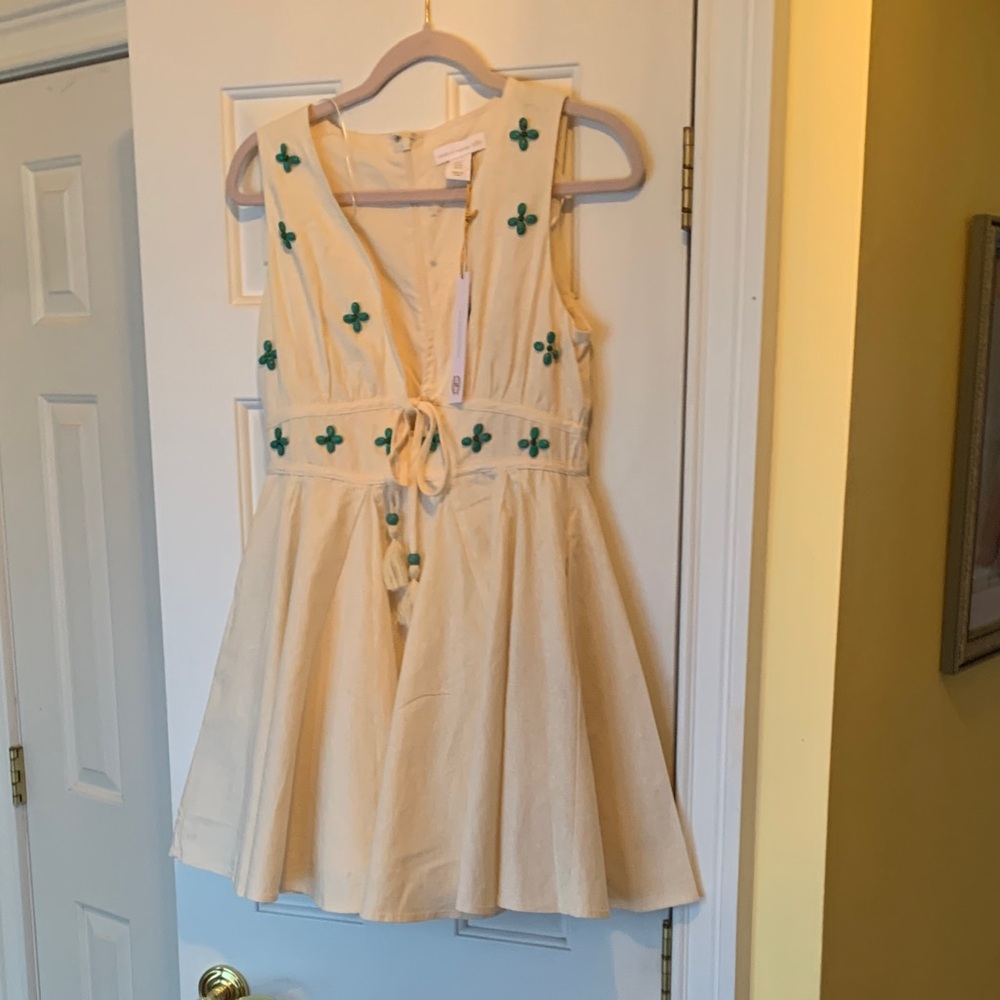 NWT House of Harlow 1960 Cream Mini Dress with Green Accents size 8